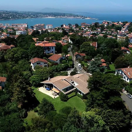 La Bakea A Quelques Minutes De La Plage De Saint-jean-de-luz, Lieu Ideal Pour Vos Seminaires Et Receptions